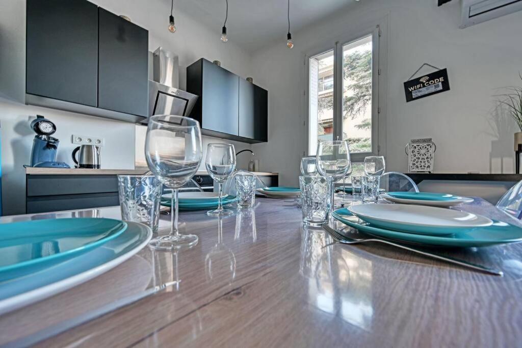 Apartment The Rooftop - Ac Clim - Wi-fi - Parking Gratuit Dans La Rue Avignon