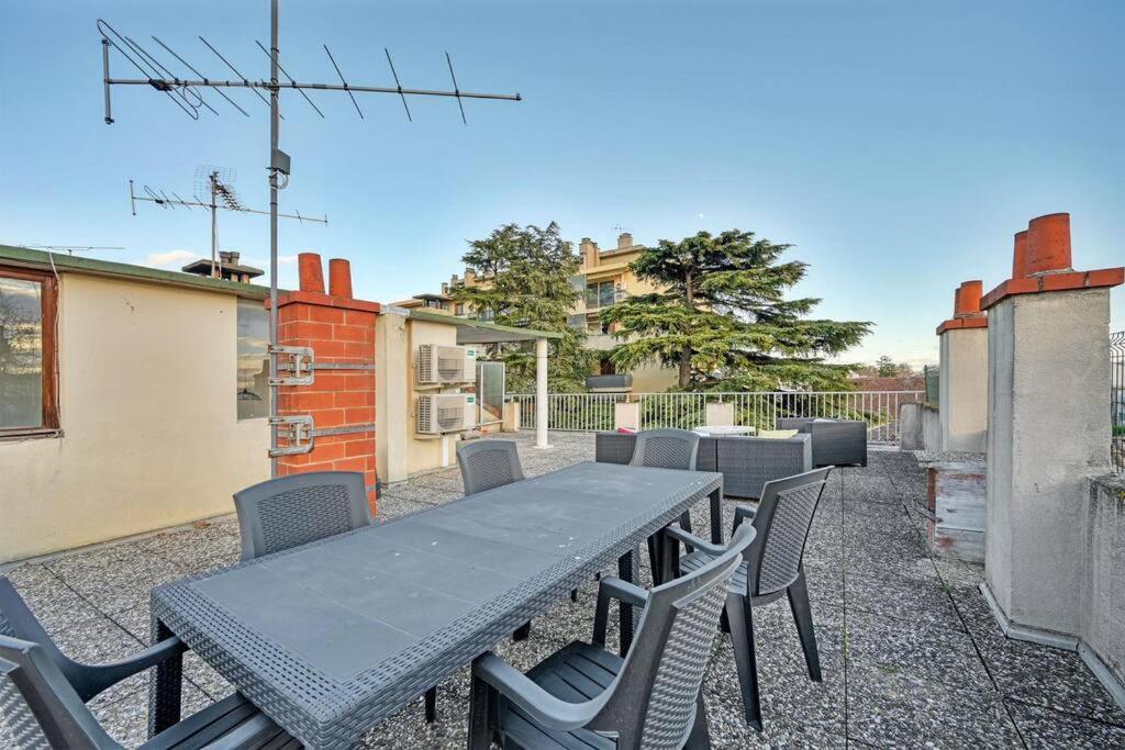 Apartment The Rooftop - Ac Clim - Wi-fi - Parking Gratuit Dans La Rue *